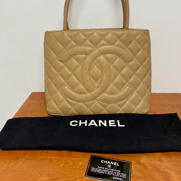 Chanel Medallion Beige Leather Monogram Tote with Gold Trim Authentic - Picture 1 of 15